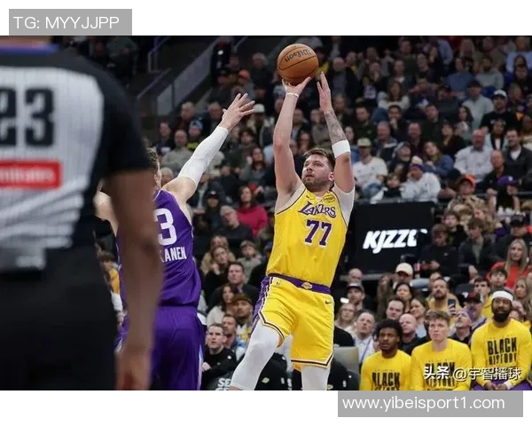 东契奇谈老詹回归球队目标与钓鱼动作背后的友谊故事 东契奇谈老詹回归球队目标与钓鱼动作背后的友谊故事