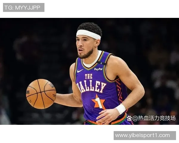 布克生涯第350次得分25跻身NBA历史前40位展现超凡实力